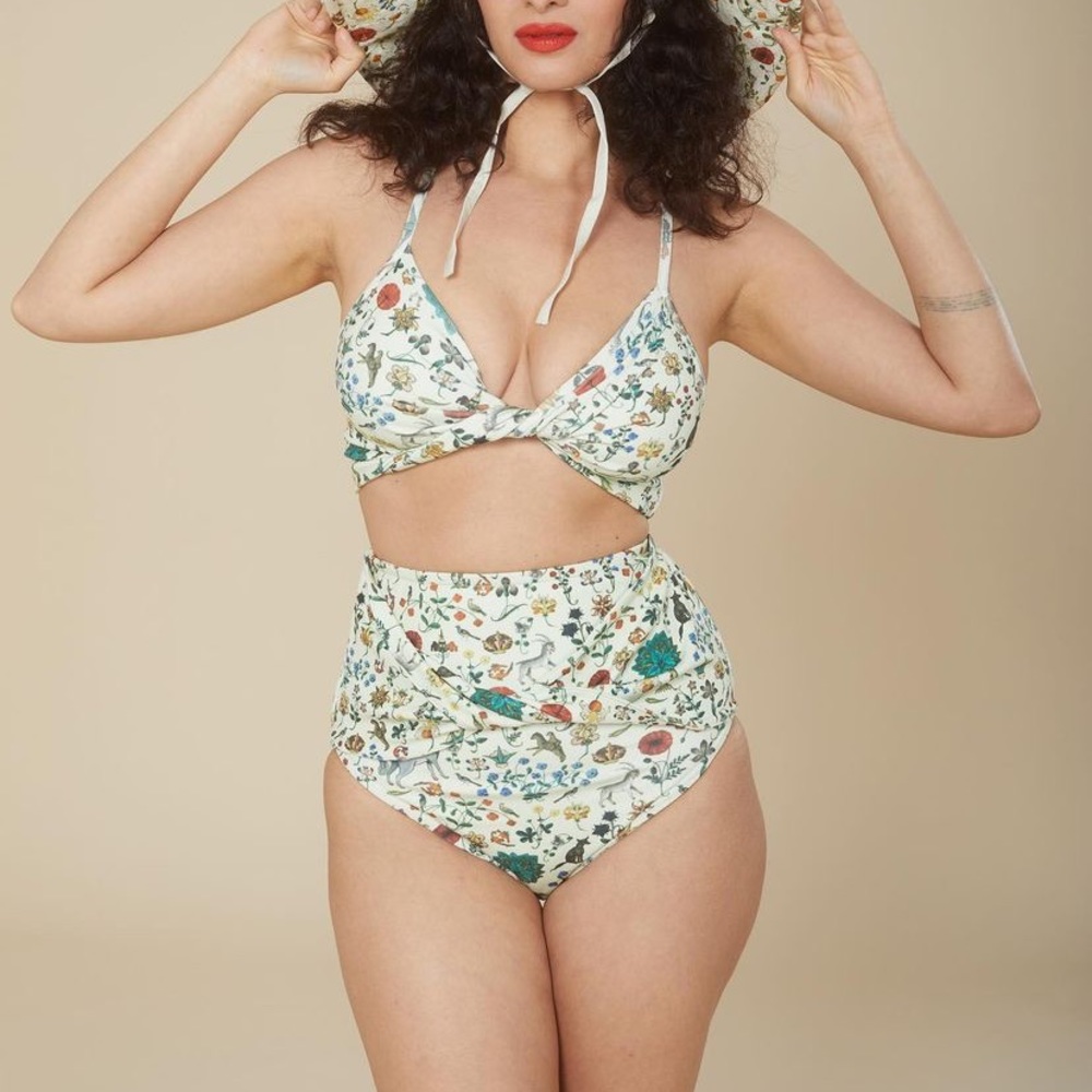 Samantha Pleet Vortex Illuminated Bikini Top